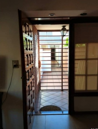 PH AL FONDO POR PASILLO, EXCELENTE ESTADO CON PORTERO ELECTRICO