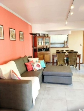 PH AL FONDO POR PASILLO, EXCELENTE ESTADO CON PORTERO ELECTRICO