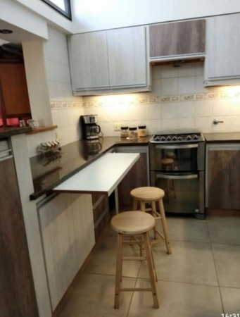 PH AL FONDO POR PASILLO, EXCELENTE ESTADO CON PORTERO ELECTRICO