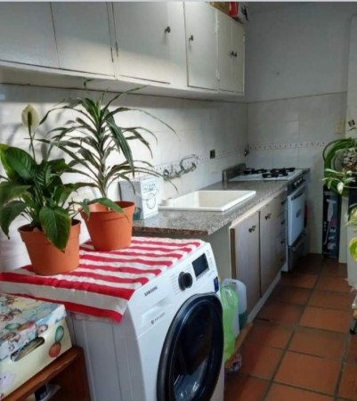 PH AL FONDO POR PASILLO, EXCELENTE ESTADO CON PORTERO ELECTRICO