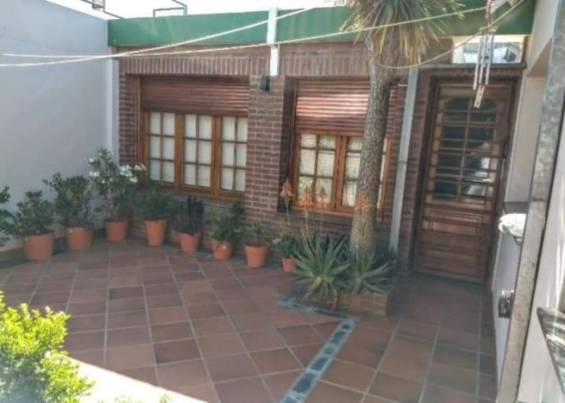 PH AL FONDO POR PASILLO, EXCELENTE ESTADO CON PORTERO ELECTRICO