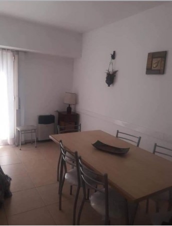 DEPARTAMENTO A LA VENTA 3 AMBIENTES C/ BALCON CORRIDO A LA CALLE ** Urgencia de venta por viaje**