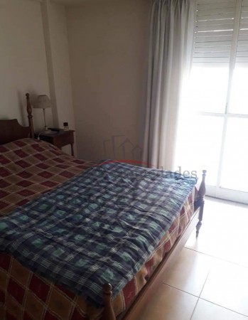DEPARTAMENTO A LA VENTA 3 AMBIENTES C/ BALCON CORRIDO A LA CALLE ** Urgencia de venta por viaje**