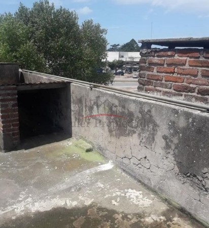 LOCALES Y LOSA ,IDEAL VARIOS EMPRENDIMIENTOS